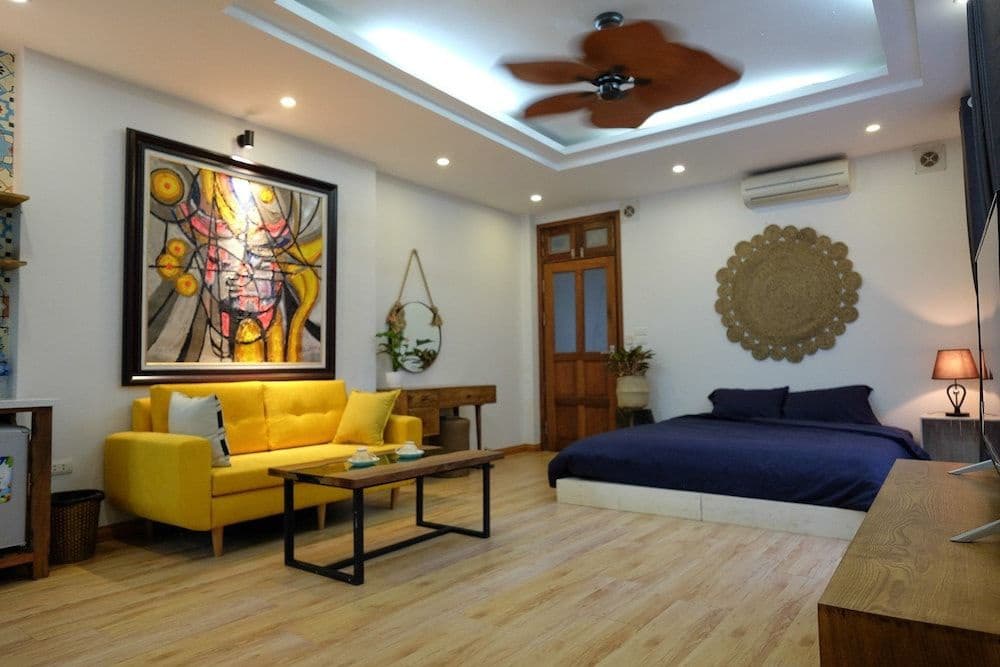 The Gallery House - photo 27