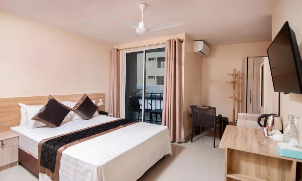 Triton Beach Hotel & Spa - photo 5
