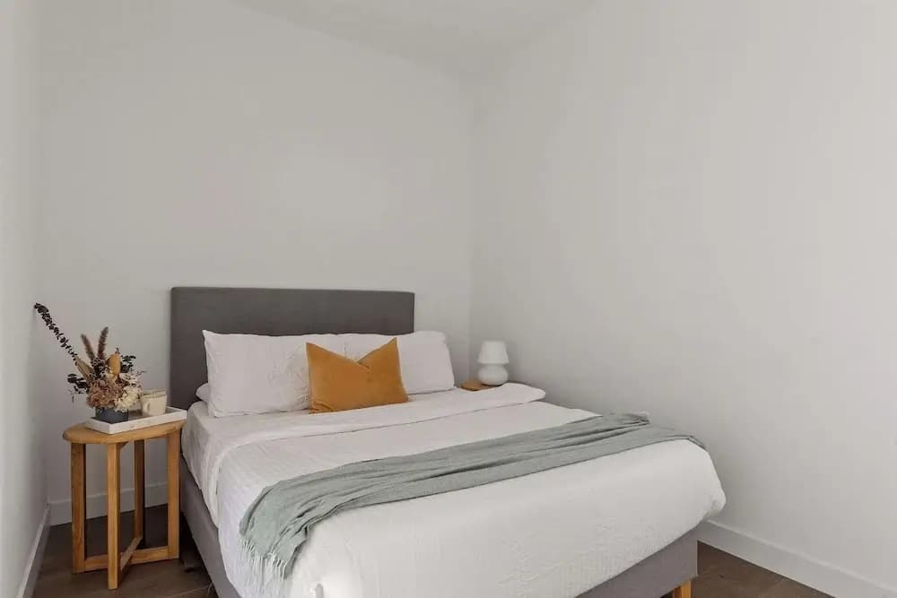 A Lux 2BR Apt Right Opposite Southern Cross - photo 3