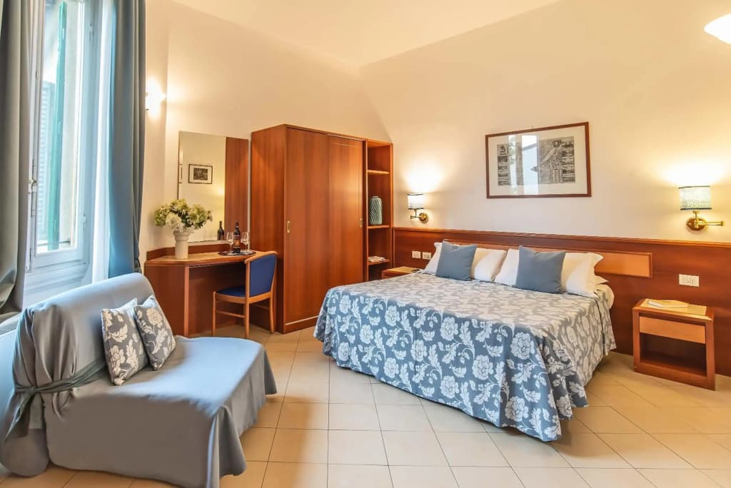 Hotel Bonifacio - photo 26