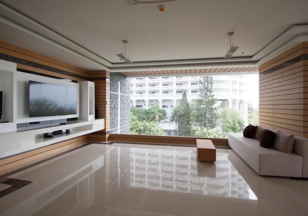 Wongamat Tower Condominium - photo 2