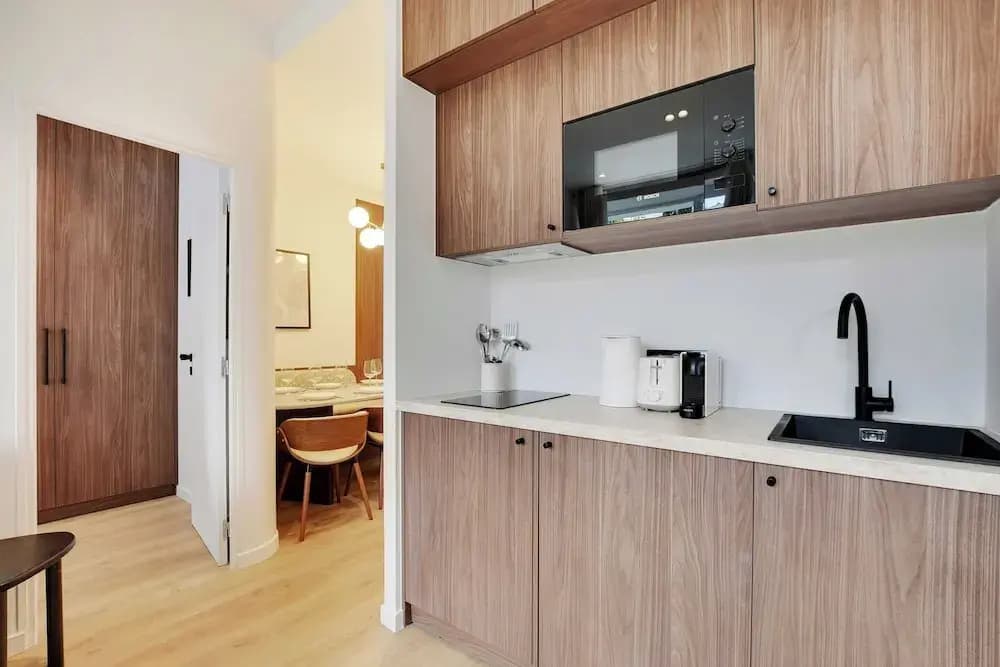 Newly Refurbished Flat in Heart of 18th District - photo 10