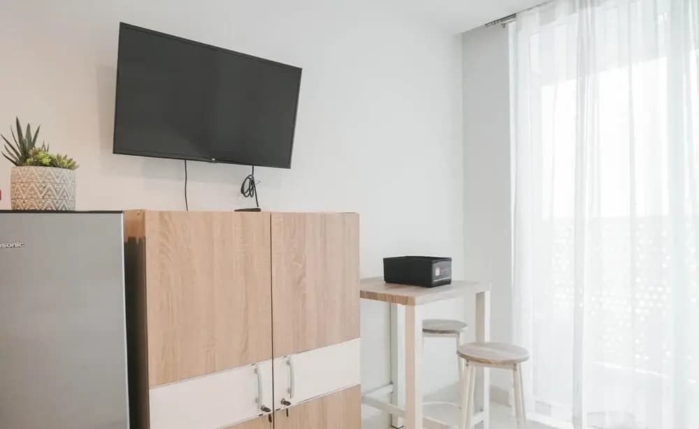 Scenic And Comfy Studio West Vista Apartment - photo 11