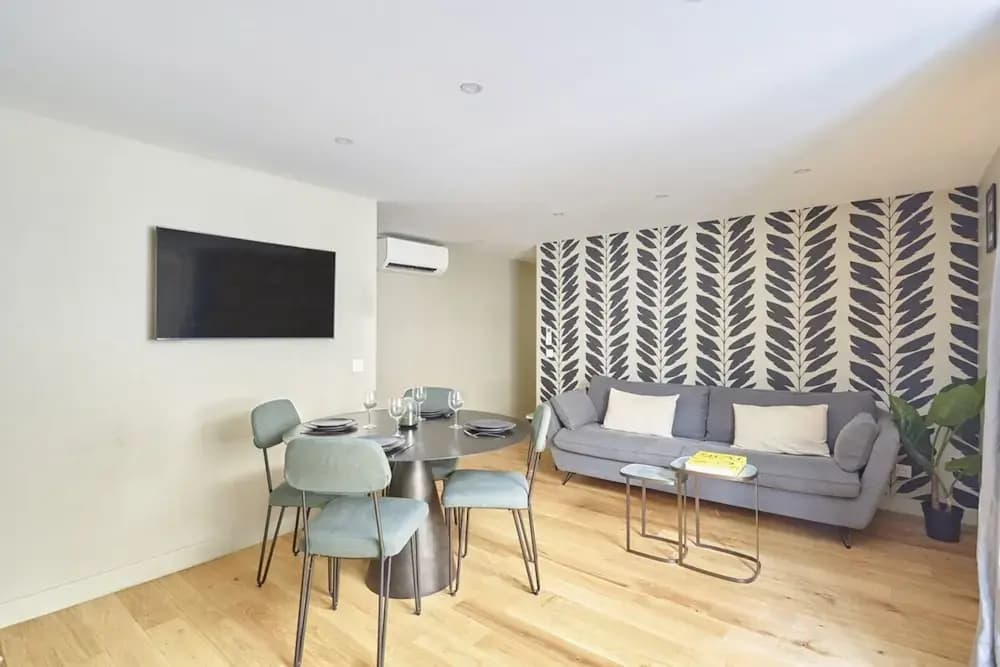Charming Apartment 2 Bedrooms Center of Paris - photo 12