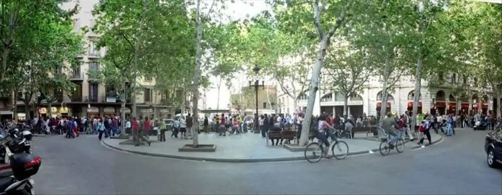 Barcelona Boutique - photo 18