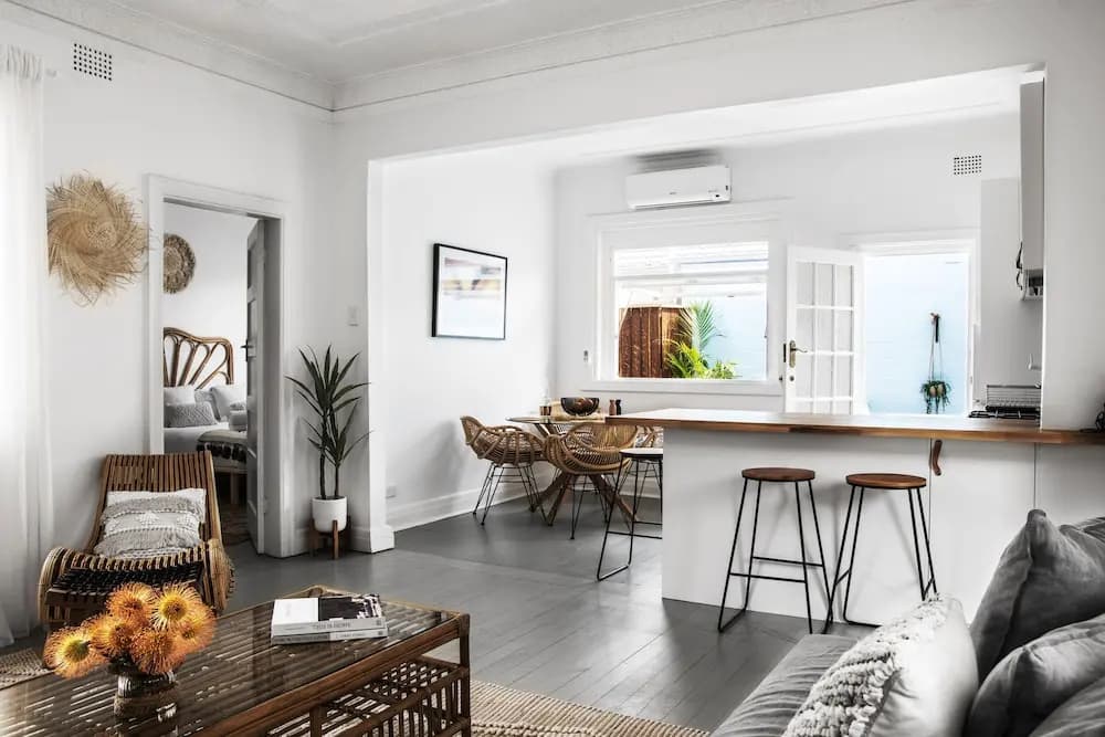 Beach Cottage in Bondi - photo 2