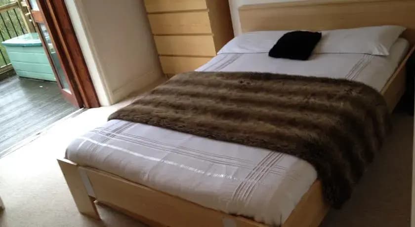 Talgarth Apartment - photo 2