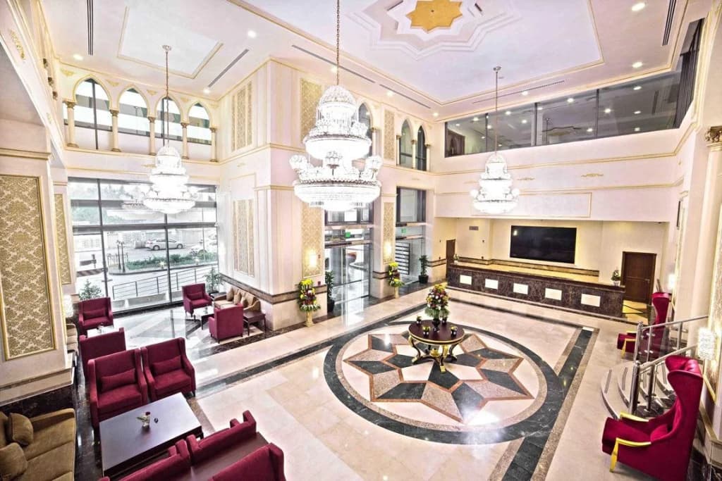Sapphire Plaza Hotel - photo 2