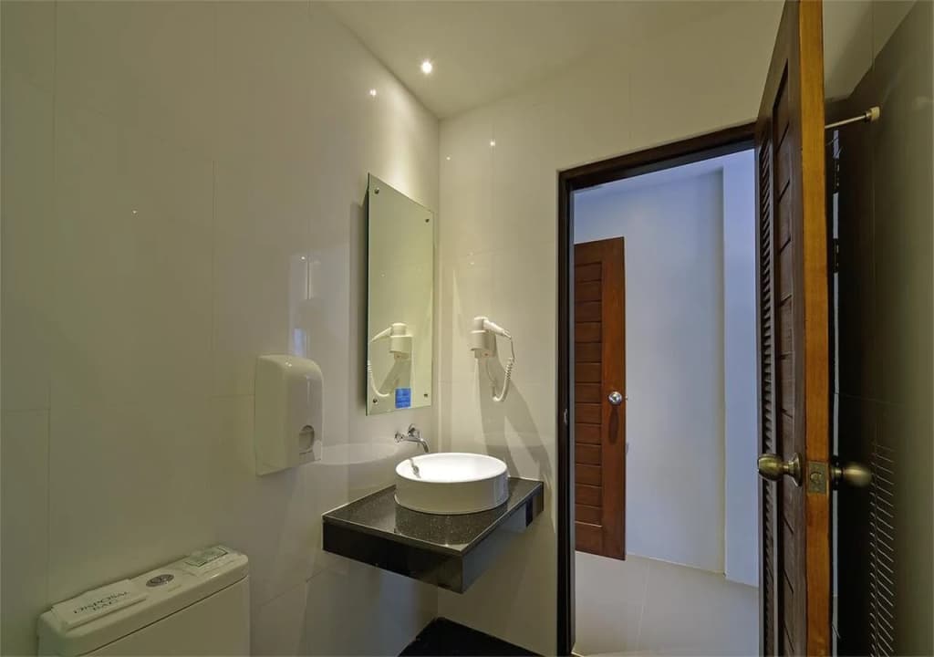 Riverside Hotel - photo 9