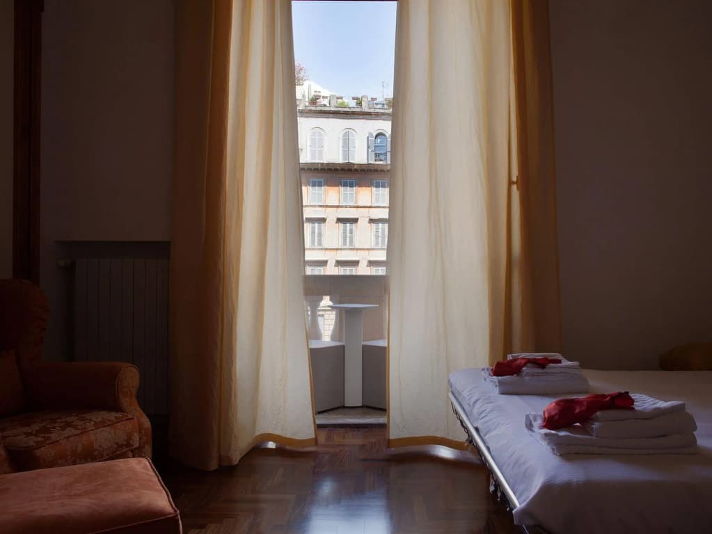 Lh Royal Suites - photo 3