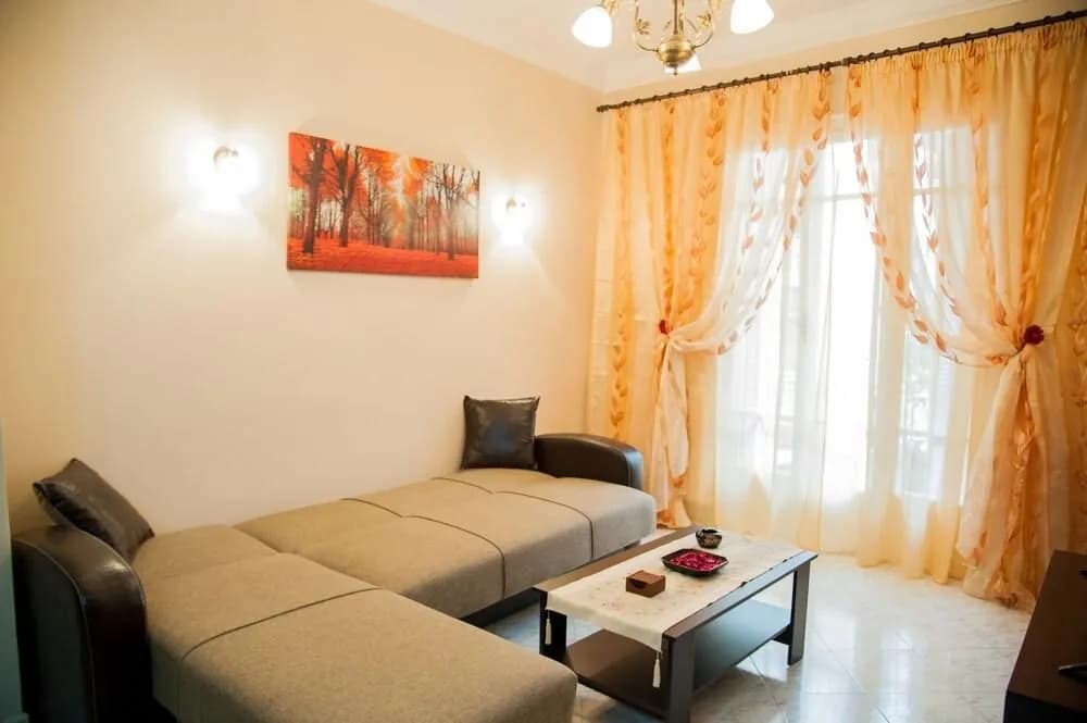 Bright Apt In Thisseio - photo 2