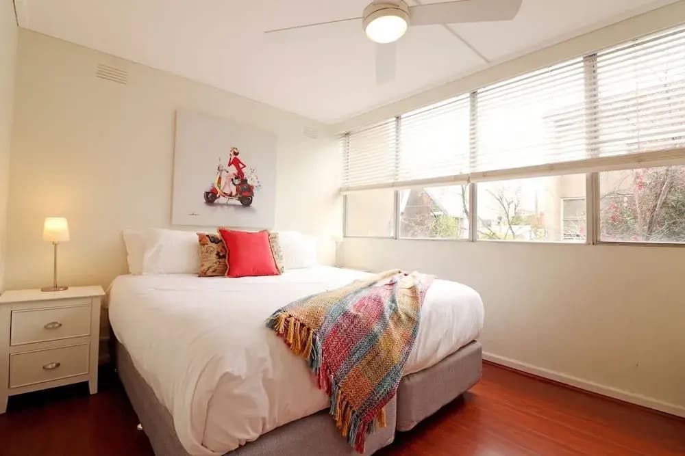 Colour Pop Fitzroy - Pets, Parking, Balcony, 3bdrm - photo 5