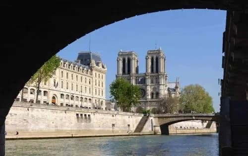 Notre Dame Paradis Latin - photo 15