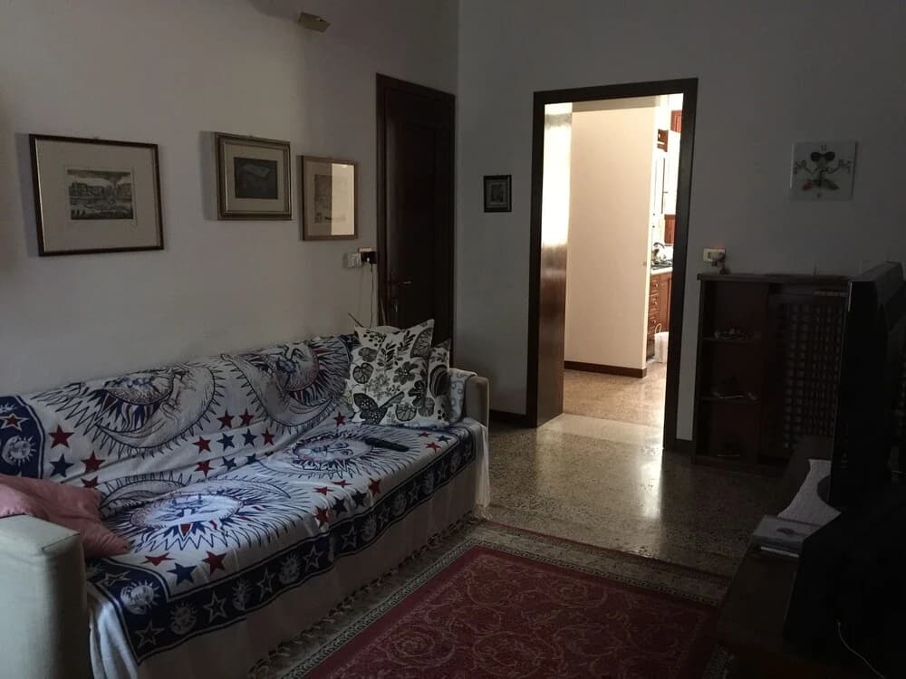 Aunt's Home - photo 4