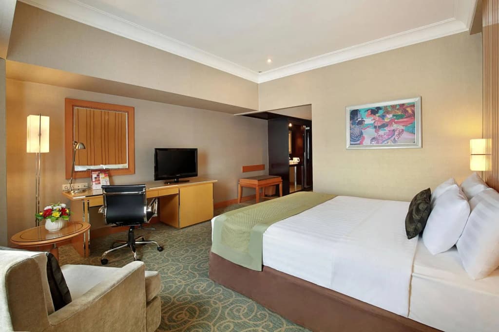 Hotel Ciputra Jakarta - photo 6