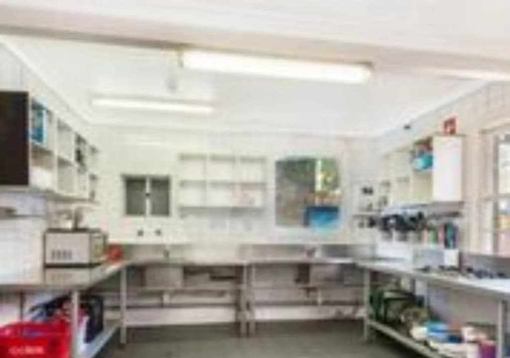 Summer House Backpackers - photo 12