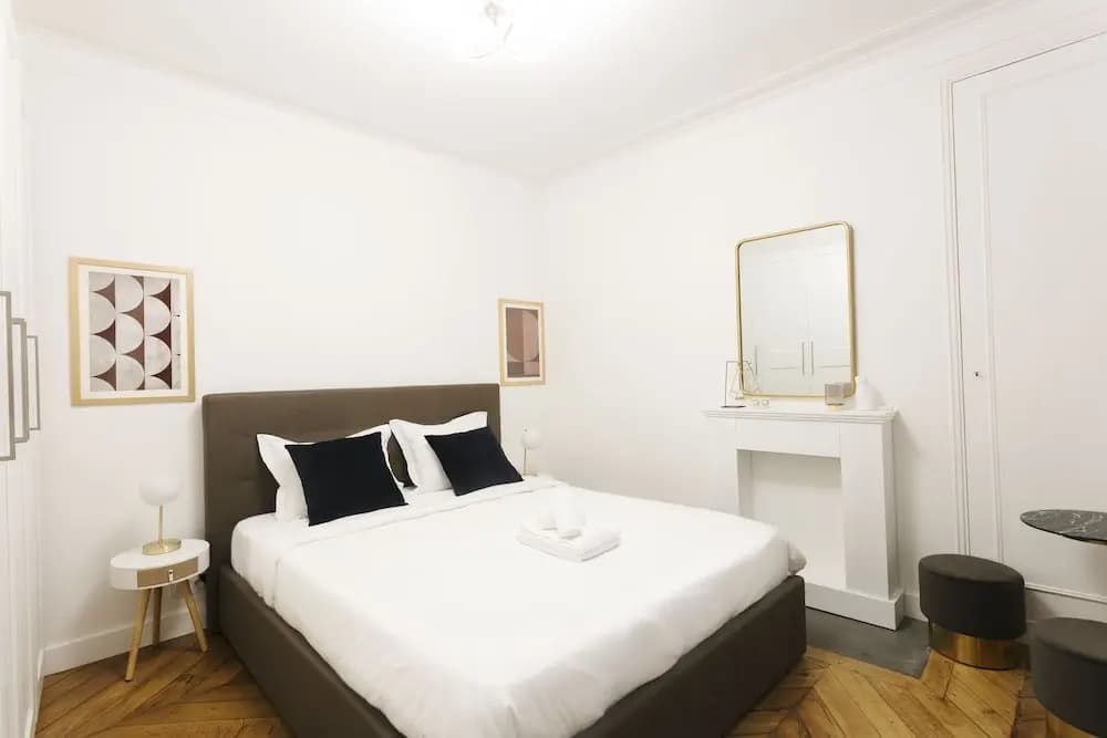 Louvre - Tuileries Gardens Apartment - photo 4