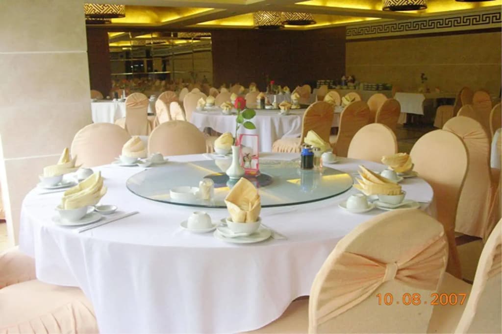 Oasis Hanoi Hotel - photo 17