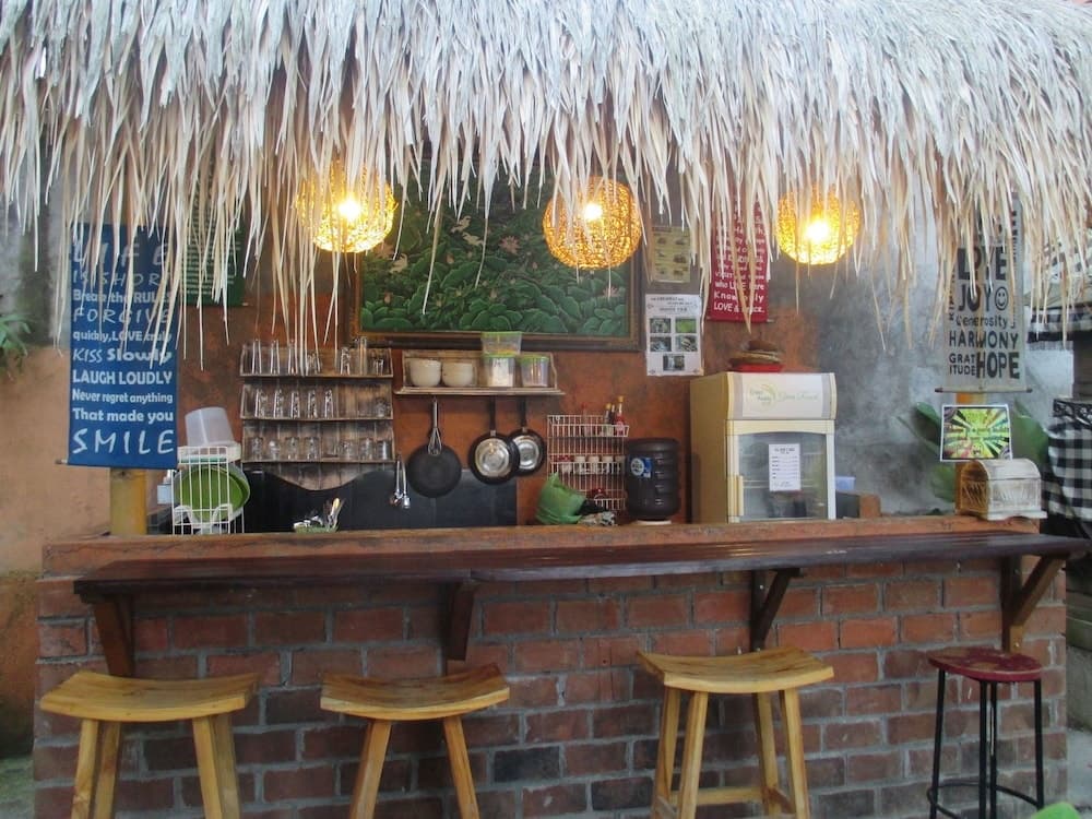 Green Paddy Hostel - photo 21