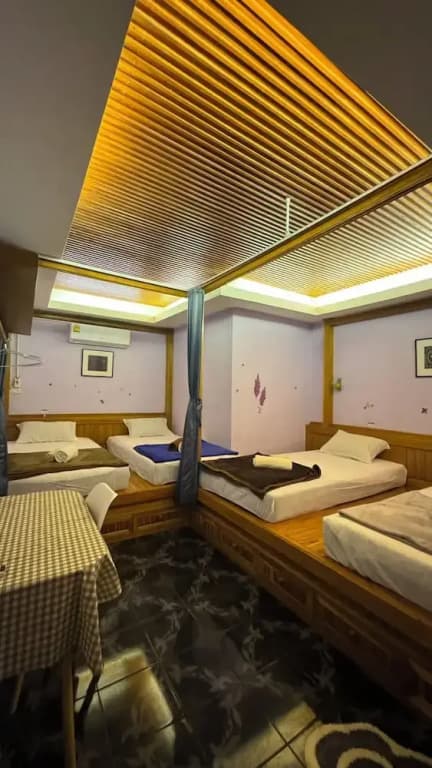 Let's Sea Hostel - photo 6