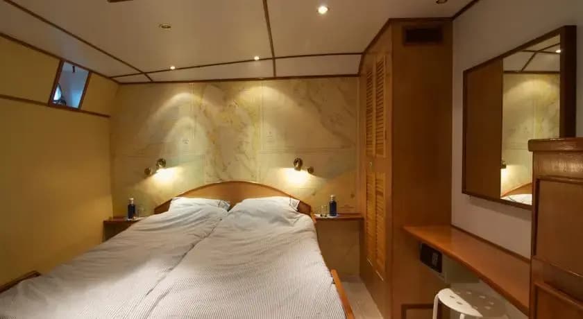 St. Katharine Bed & Breakfast Boat Barcelona - photo 1