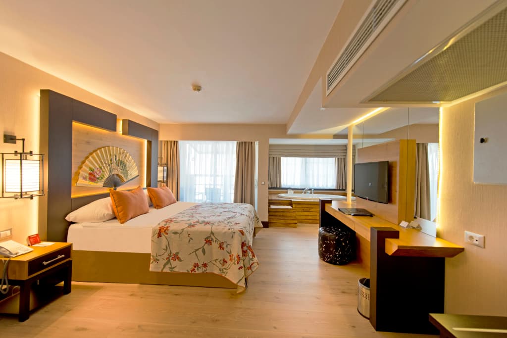 Limak Lara De Luxe Hotel and Resort - photo 7