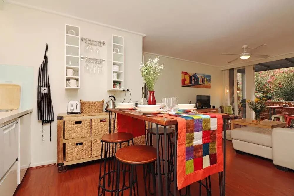 Colour Pop Fitzroy - Pets, Parking, Balcony, 3bdrm - photo 14