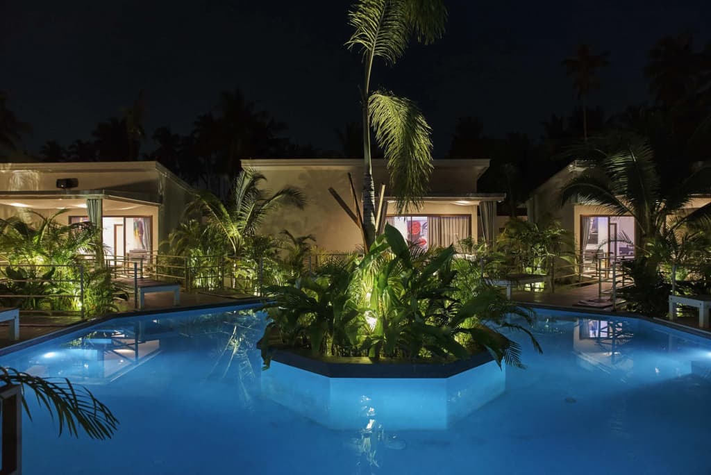 CoconutsPalm Resort - photo 21