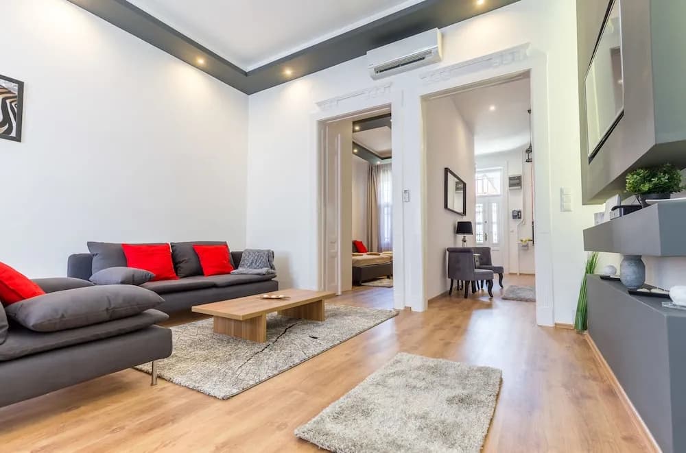 Real Apartments Zichy - photo 38
