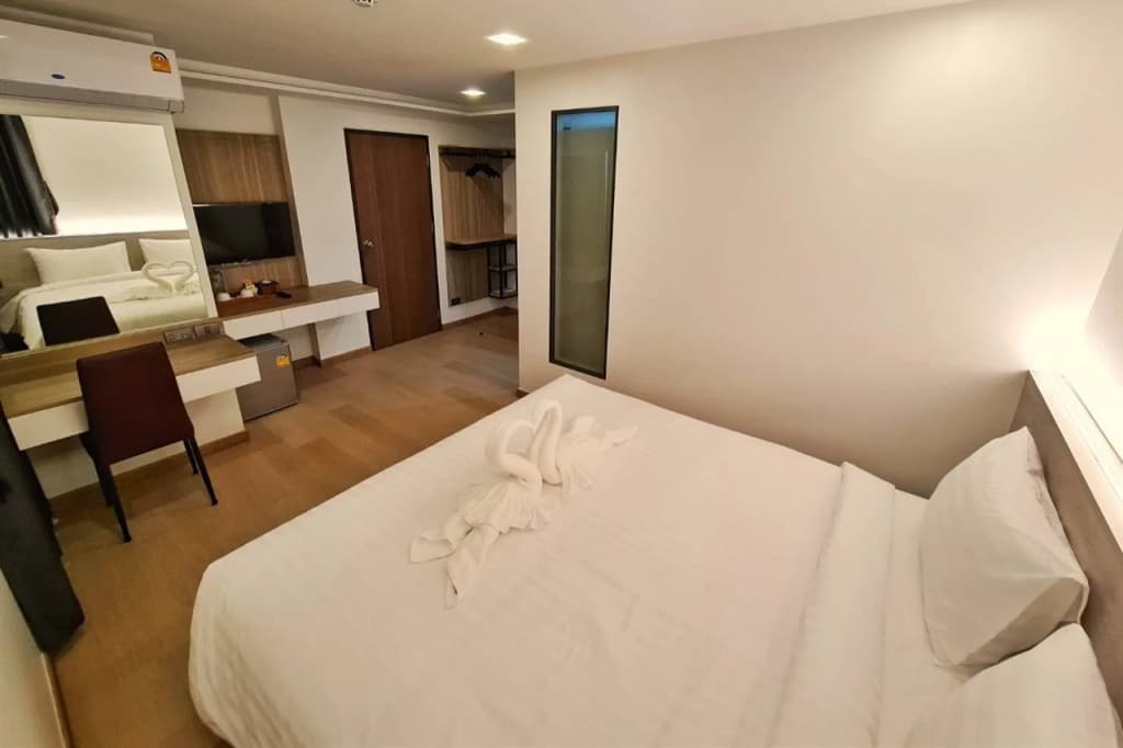 Thana Wisut Hotel - photo 6