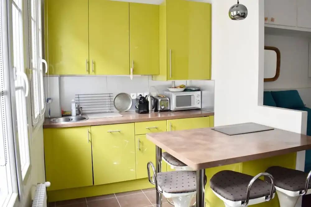 Charming Apartment in Oberkampf Area - photo 11