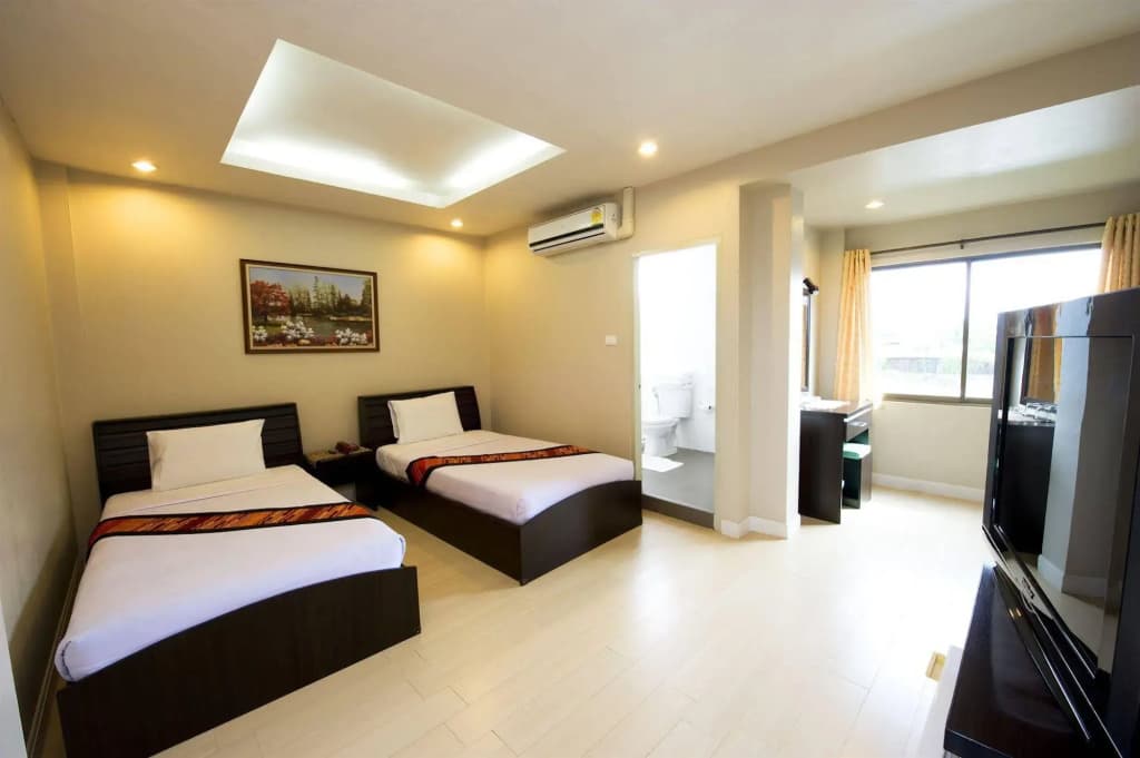 Super OYO 1096 Winner Inn Hotel - photo 5