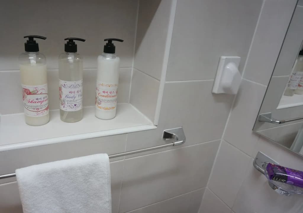 Top Guesthouse - photo 7