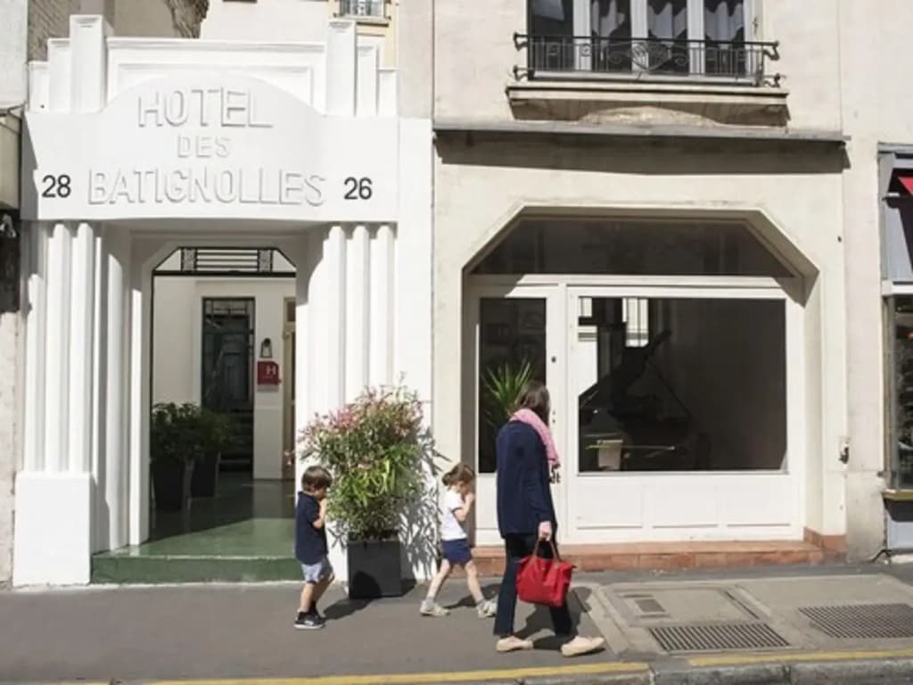 Hotel des Batignolles - photo 10