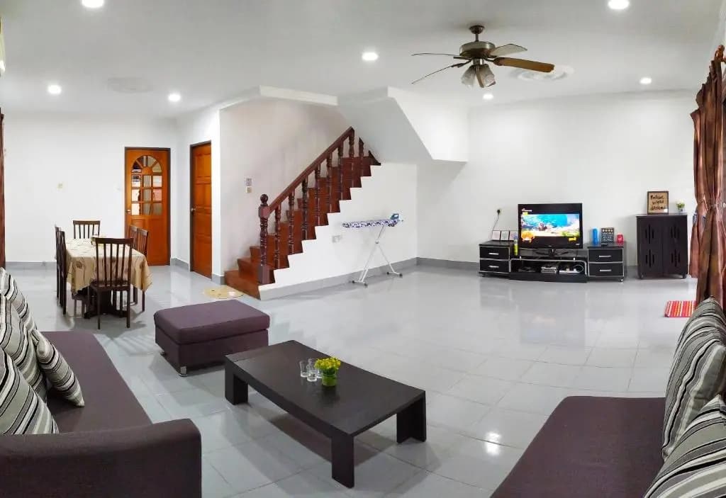 Victoria Homestay Sibu - Next to Shopping Complex, Party Event & Large Car Park Area with Autogate - photo 7