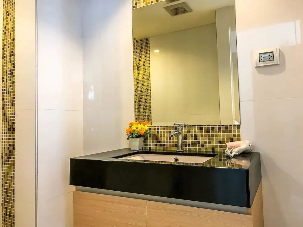 Paradise Park Condo - photo 14