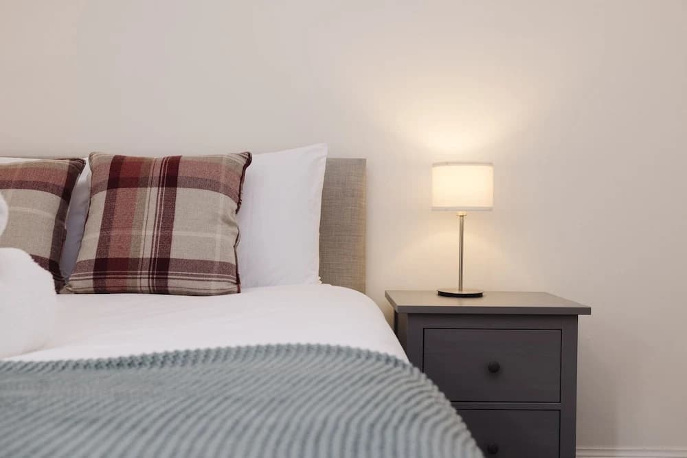 JOIVY Beautiful 2-Br Mews Home, Near Princes Street - photo 4