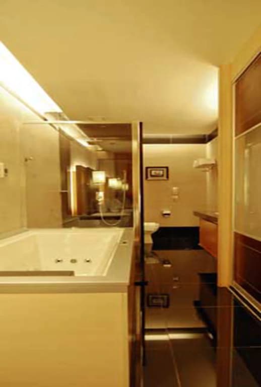 New World Suites - photo 10