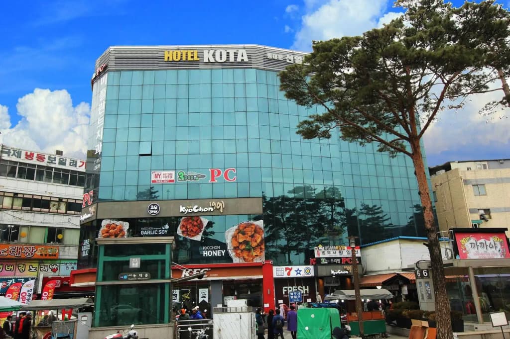 Hotel Kota - photo 1