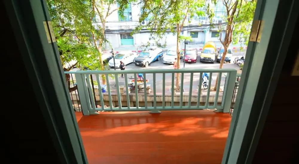 La Moon Hostel - photo 7