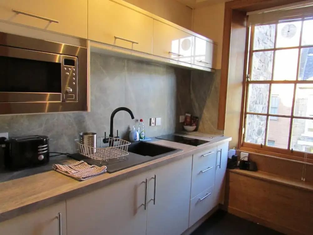 Central Edinburgh Studio Flat - photo 9