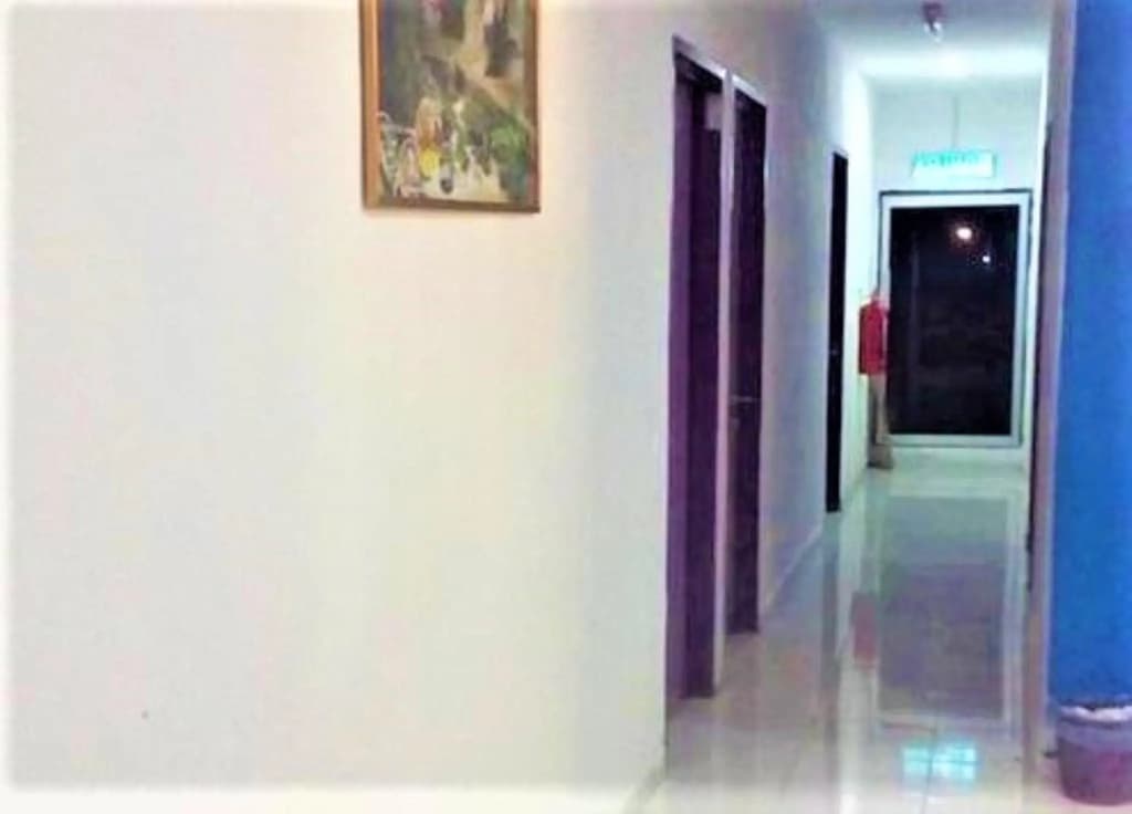 Q Hotel - photo 8