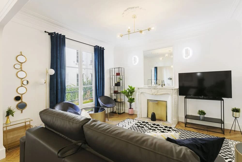 Louvre - Tuileries Gardens Apartment - photo 5