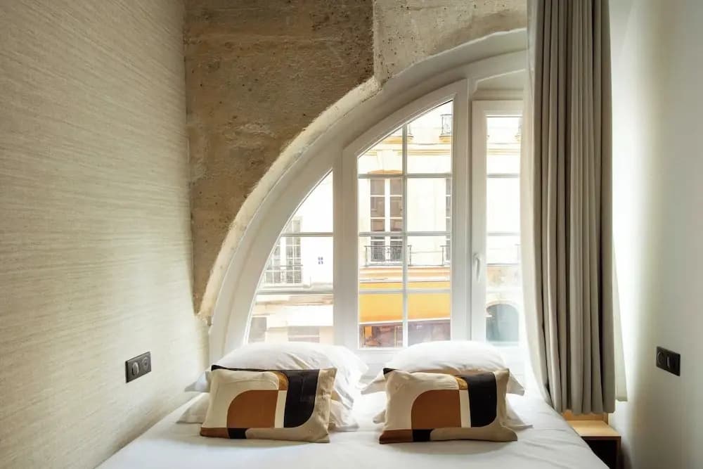 Refurbished Apartment - 2br/6p - Chatelet - photo 3