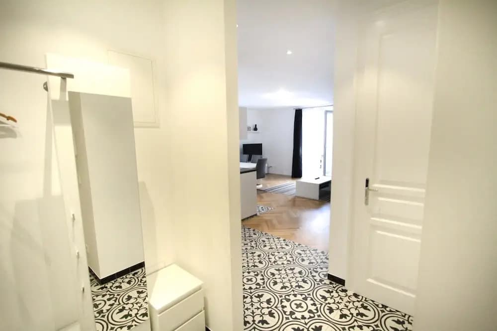 Edelweiss City Apartments State Opera - photo 6