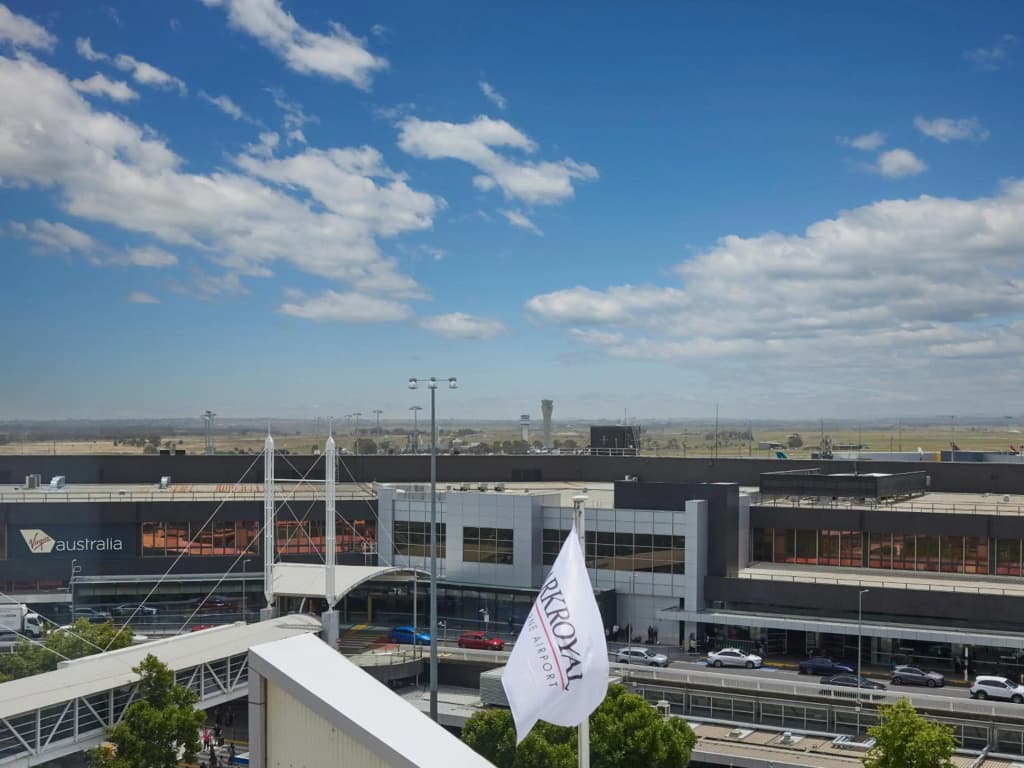 PARKROYAL Melbourne Airport - photo 42