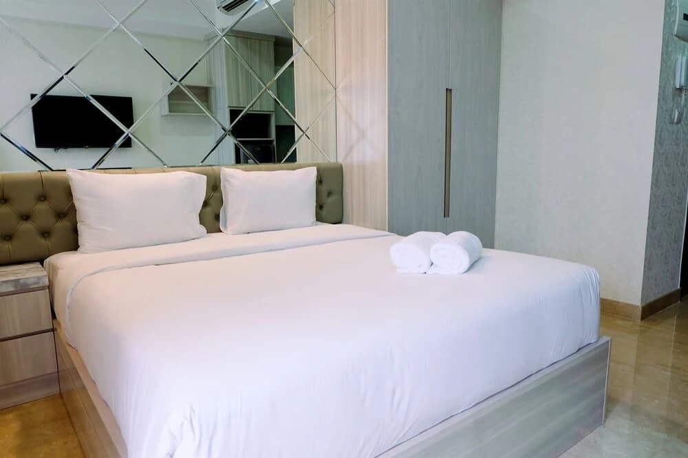 Exclusive Studio Menteng Park Apartment - photo 3