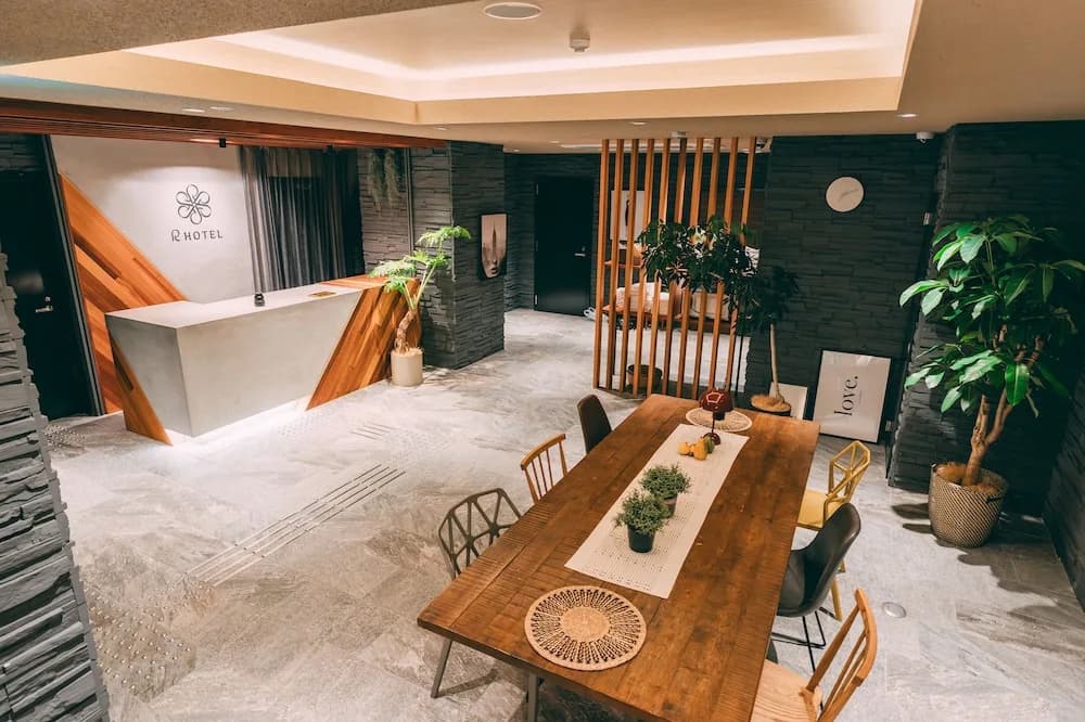 R Hotel Honmachi - photo 10