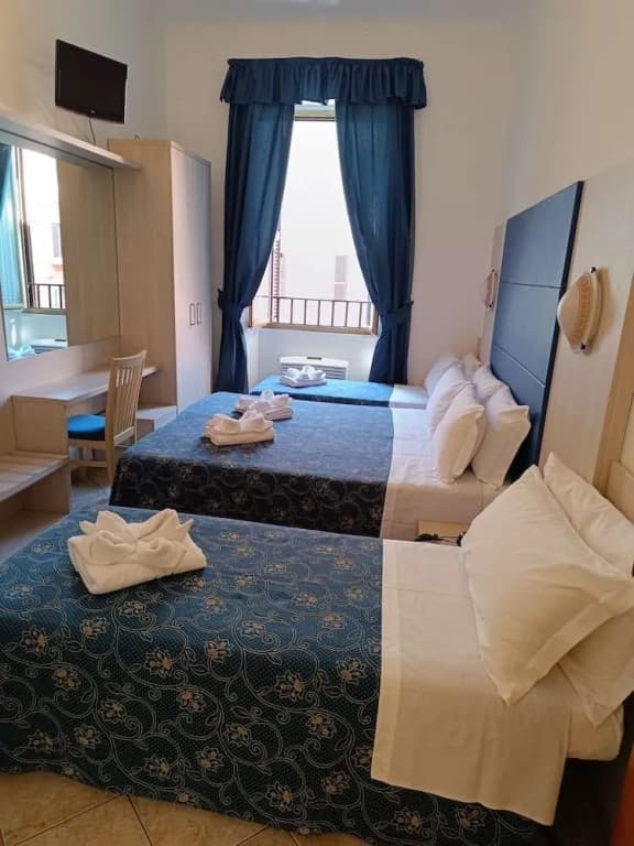 Hotel Marechiaro - photo 43