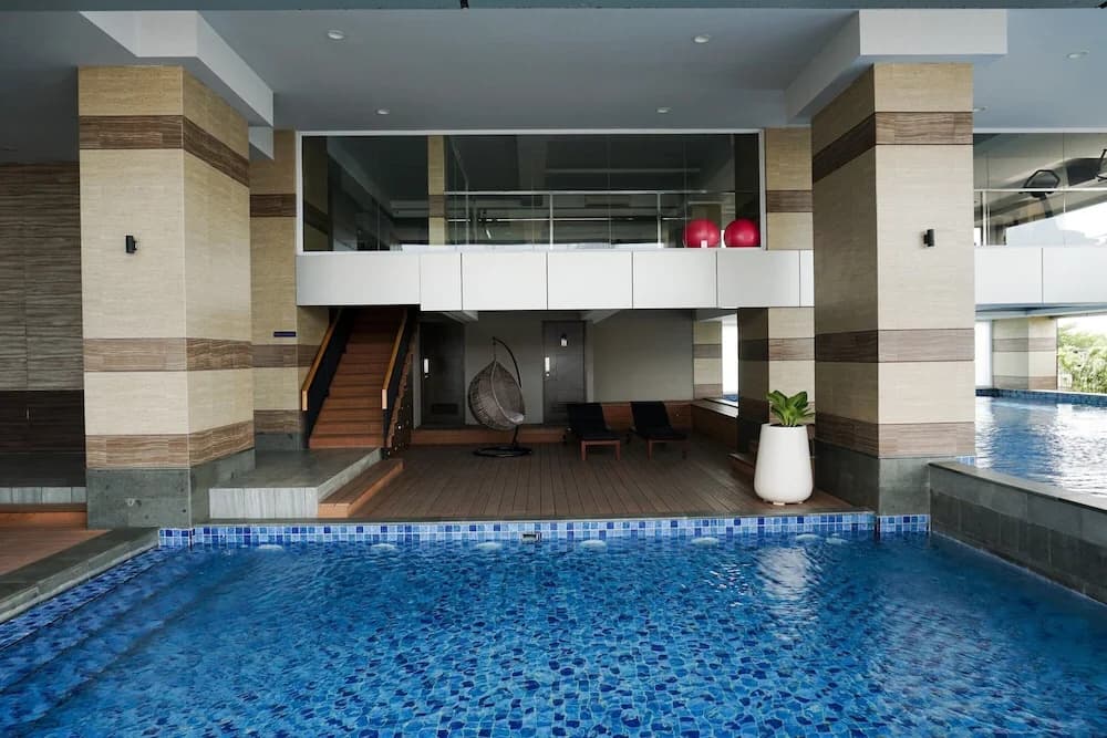 Modern 2BR Apartment at Maqna Residence - photo 10